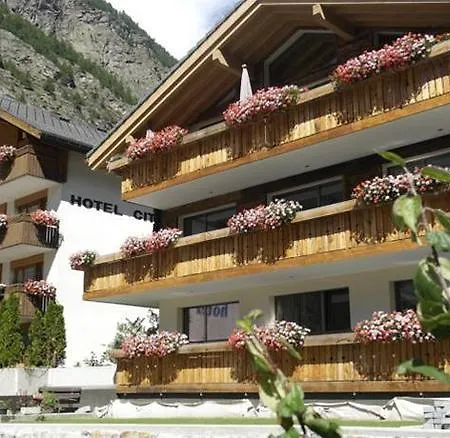 City Hotel