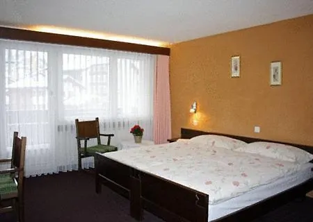 City Hotel