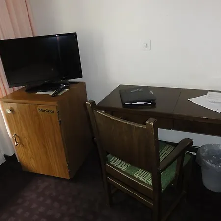 Hotel City