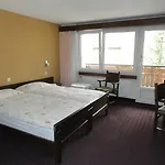 City Hotel